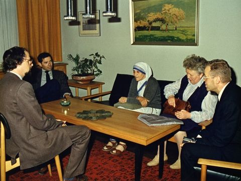 Mutter Theresa beim Anstaltsleiter Klaus Lange-Lehngut 06.06.1980