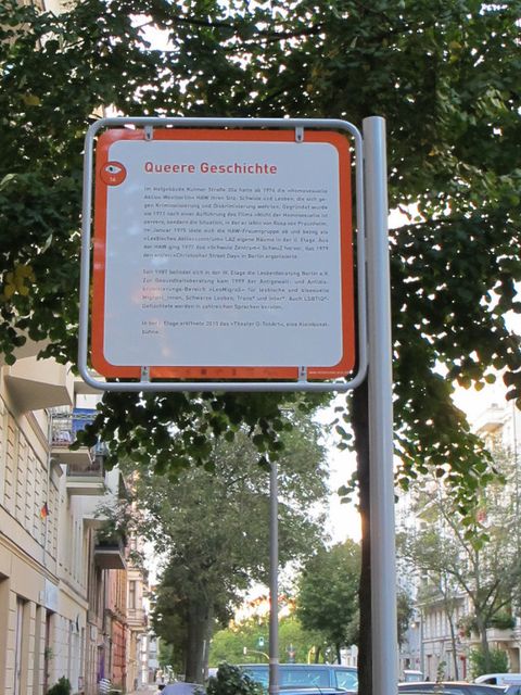 Bildvergrößerung: Bild: Tafel des stadtgeschichtlichen Projekts "Historische Orte sichtbar machen" an der Kulmer Straße 20a 
