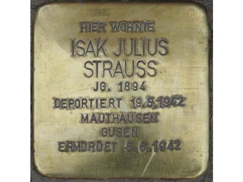 Bildvergrößerung: Stolperstein Isak Julius Strauss