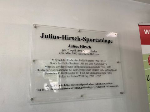 Julius-Hirsch-Sportanlage - Gedenktafel