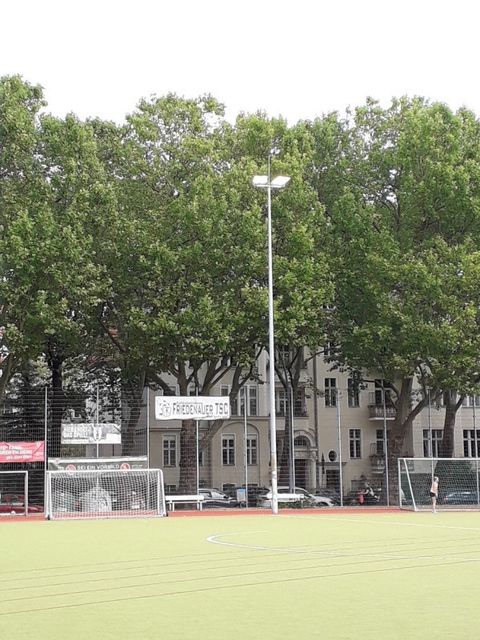Bildvergrößerung: Bild 5: Sportanlage Wiesbadenerstraße mit neuer LED-Beleuchtung