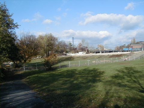 Blick auf den Bodenfilter vom See aus (November 2006)