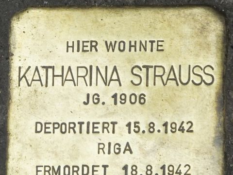 Stolperstein Katharina Strauss, Foto: H.-J. Hupka