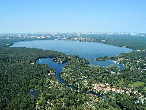 Enlarge photo: Lake "Grosser Müggelsee", view from the east