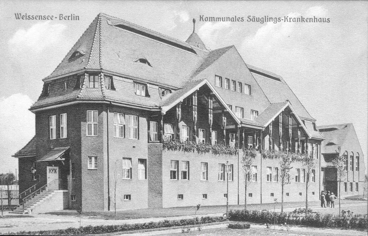 Historische Postkarte Rückansicht des Säuglings- und Kinderkrankenhaus Weißensee, Hansastraße (Kniprodeallee), um 1915.