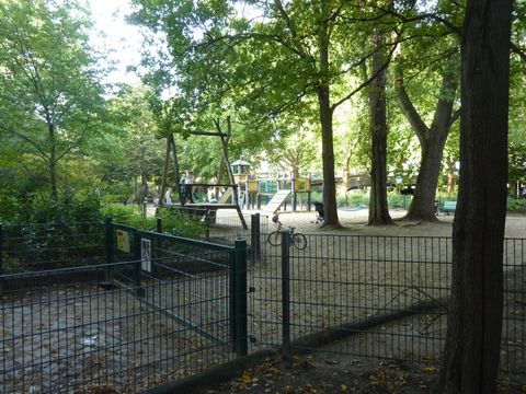 Spielplatz an der Gerhart-Hauptmann-Park, 20.9.2011
