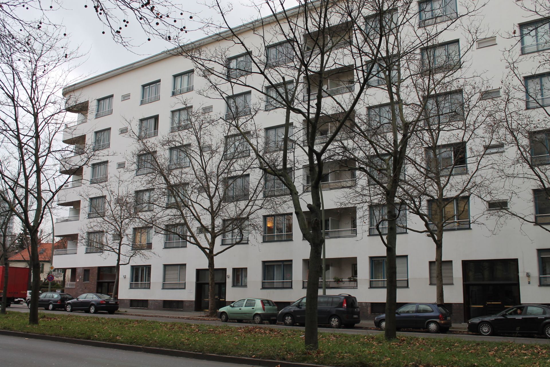 Apartmenthaus von Scharoun und Jacobowitz, Kiezspaziergang 12.12.2015
