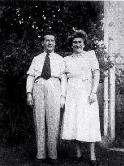 Bildvergrößerung: Simon Wellner mit seiner 2. Frau, Melbourne 1952