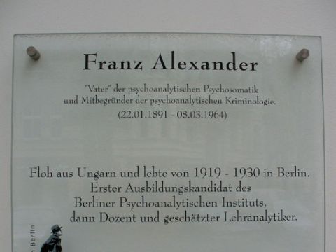 Gedenktafel für Franz Alexander an dem Haus Ludwigkirchstr. 9a, Foto: KHMM