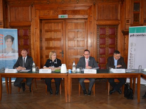 Bildvergrößerung: Pressekonferenz zur Arbeitsmarktbilanz von Treptow-Köpenick