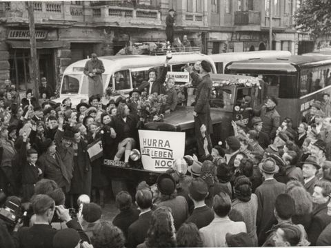 Bildvergrößerung: Aufhebung der Blockade der Westsektoren, 12.5.1949