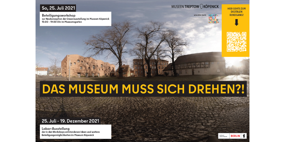 Weitwinkelfotografie des Alten Marktes in der Köpenicker Altstadt mit der Aufschrift "Das Museum muss sich drehen"