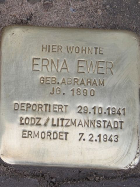 Stolperstein Erna Ewer
