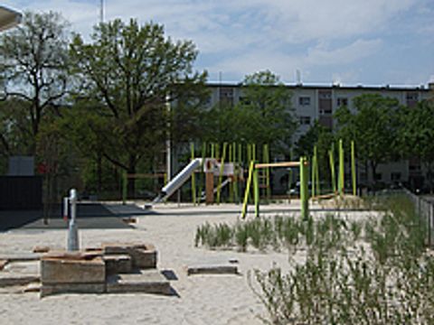 SUW - Spielplatz Klara Franke 2013