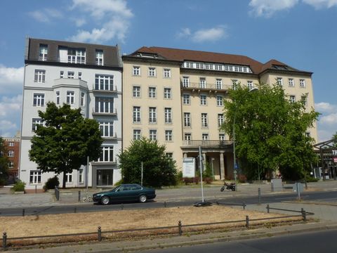 Ottilie-von-Hansemann-Haus (rechts), 14.7.2010