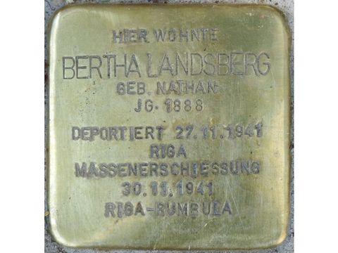 Bildvergrößerung: Stolperstein Bertha Landsberg