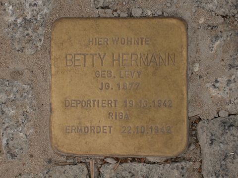 Stolperstein Betty Hermann, 10.06.2012