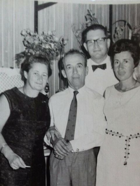 Foto der Schwestern Eisner mit Ehemännern.