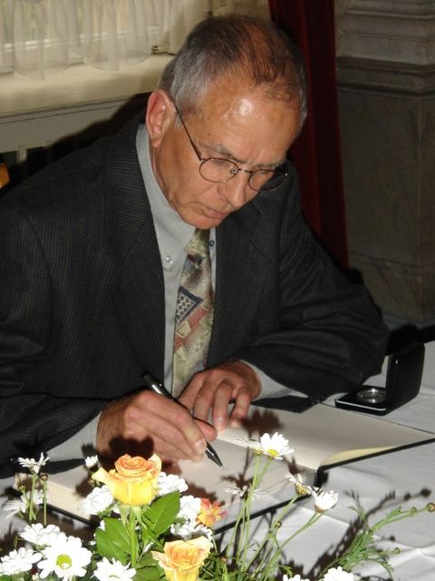 Bezirksmedaille 2004 Dr. Sepp Müller