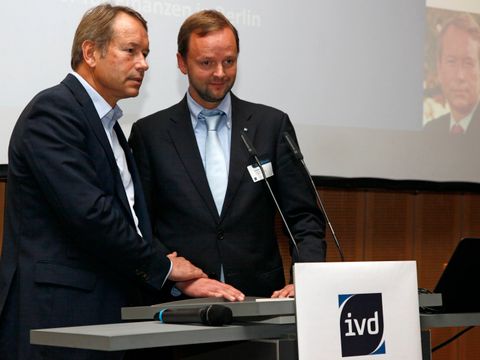 Senator Nußbaum mit dem Vorsitzenden der IVD Berlin-Brandenburg Dirk Wohltorf 