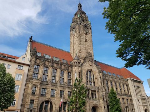 Das Rathaus Charlottenburg ist auch Sitz der Bezirksverordnetenversammlung