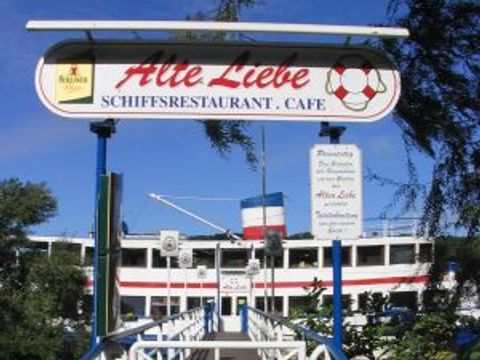 Das Restaurantschiff Alte Liebe