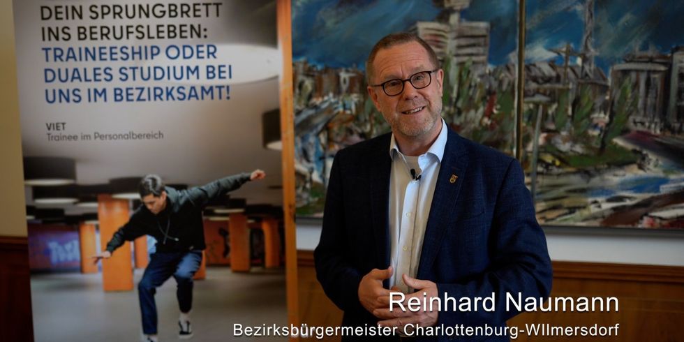 Screenshot der Videobotschaft von Bezirksbürgermeister Reinhard Naumann