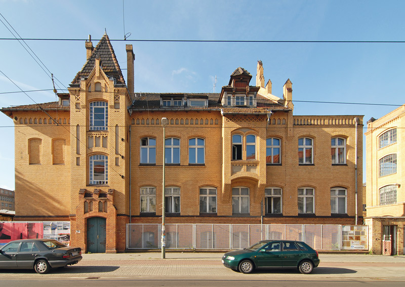 Verwaltungsgebäude an der Wilhelminenhofstraße, 2012