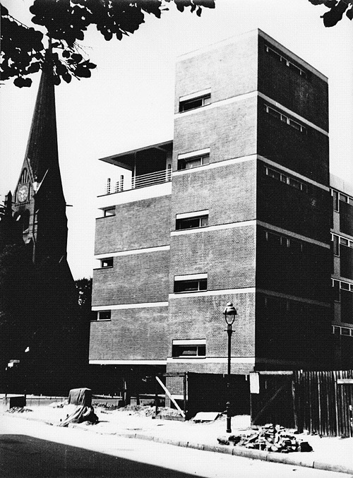 Haus B kurz vor der Fertigstellung, 1967
