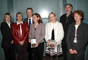 Die Preisträger 2005 mit den beiden Laudatoren