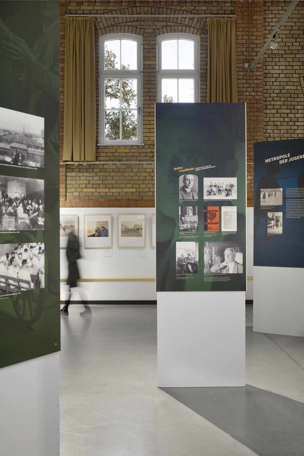 Ausstellungshalle, Ausstellung "Aufbruch und Reformen – Pionierinnen und Pioniere der modernen Sozialarbeit in Prenzlauer Berg während der Weimarer Republik", 2021
