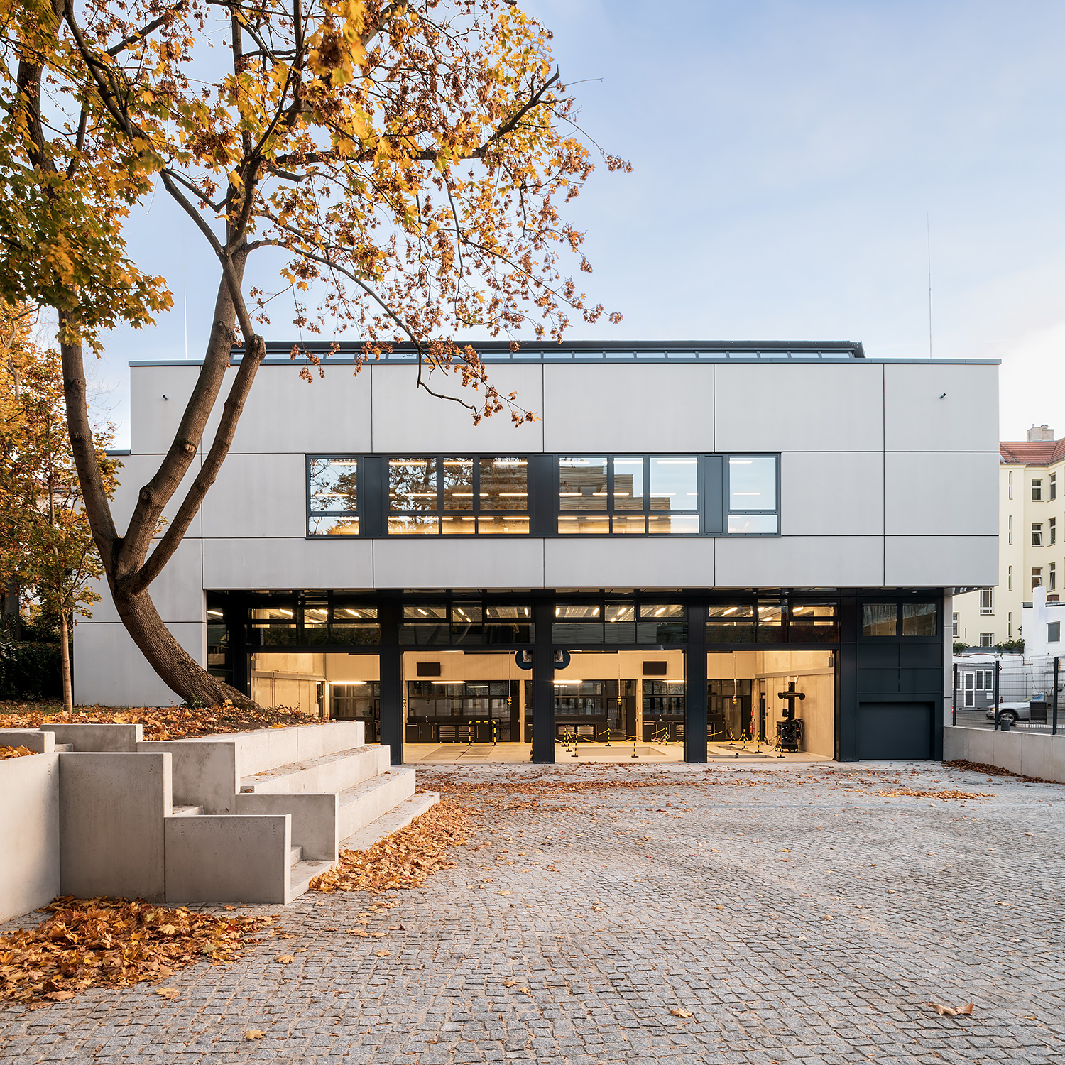 OSZ für Kraftfahrzeugtechnik – Werkstattgebäude