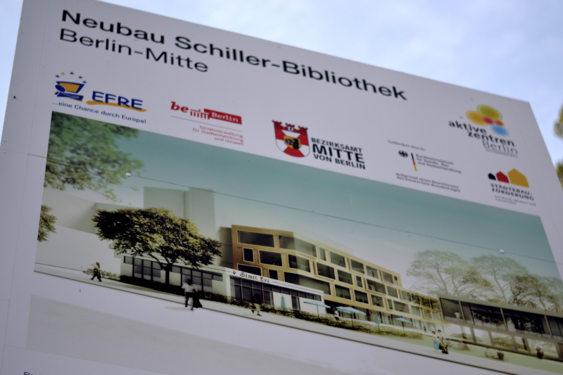 Bauschild Bibliothek Müllerstraße