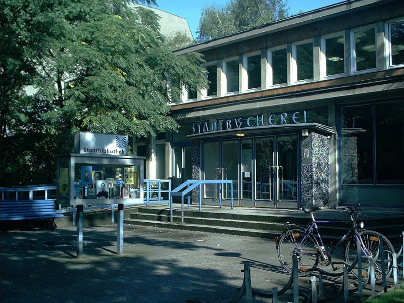 Die alte Ingeborg-Drewitz-Bibliothek 2001