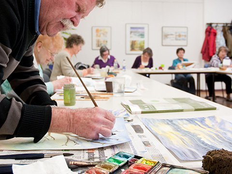 Malen und Zeichnen – Szene aus Aquarellkurs
