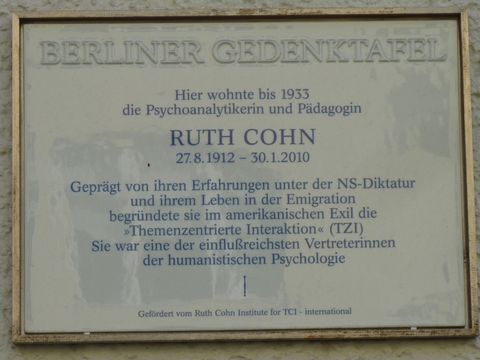 Gedenktafel für Ruth Cohn, 29.3.2014