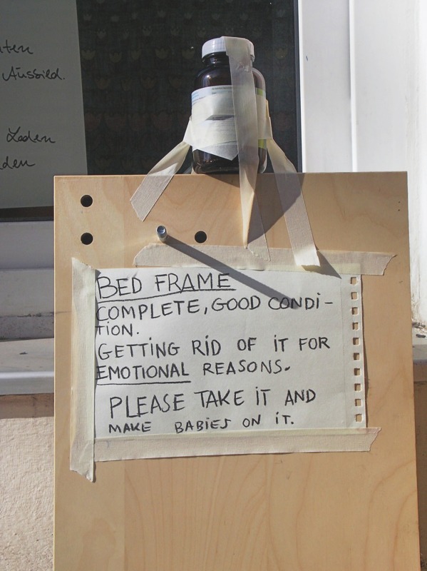 note for getting rid of a bed frame
