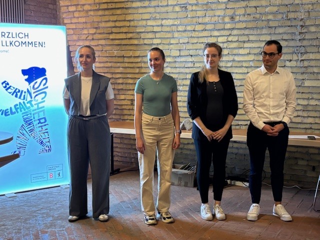 Frau Hertel-Snisar, Frau Ziesmer, Frau Lawitzke und Herr Pretky aus dem Team ZS B