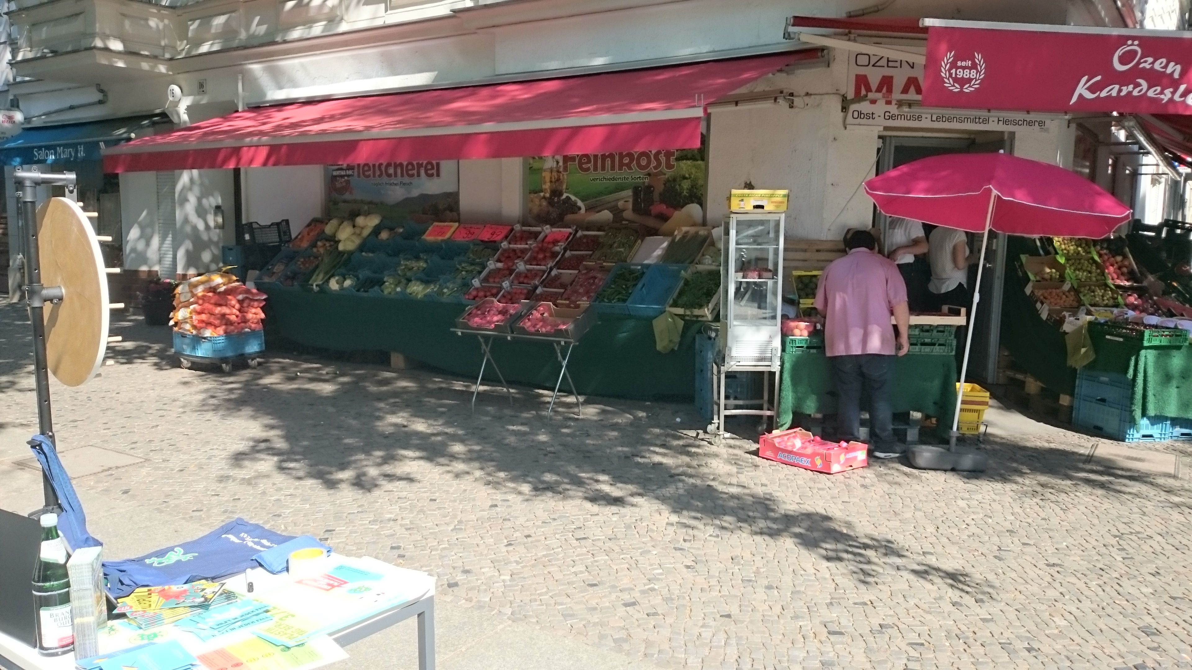 Plastiktütenfreier Tag, Der türkische Supermarkt im Kiez macht mit