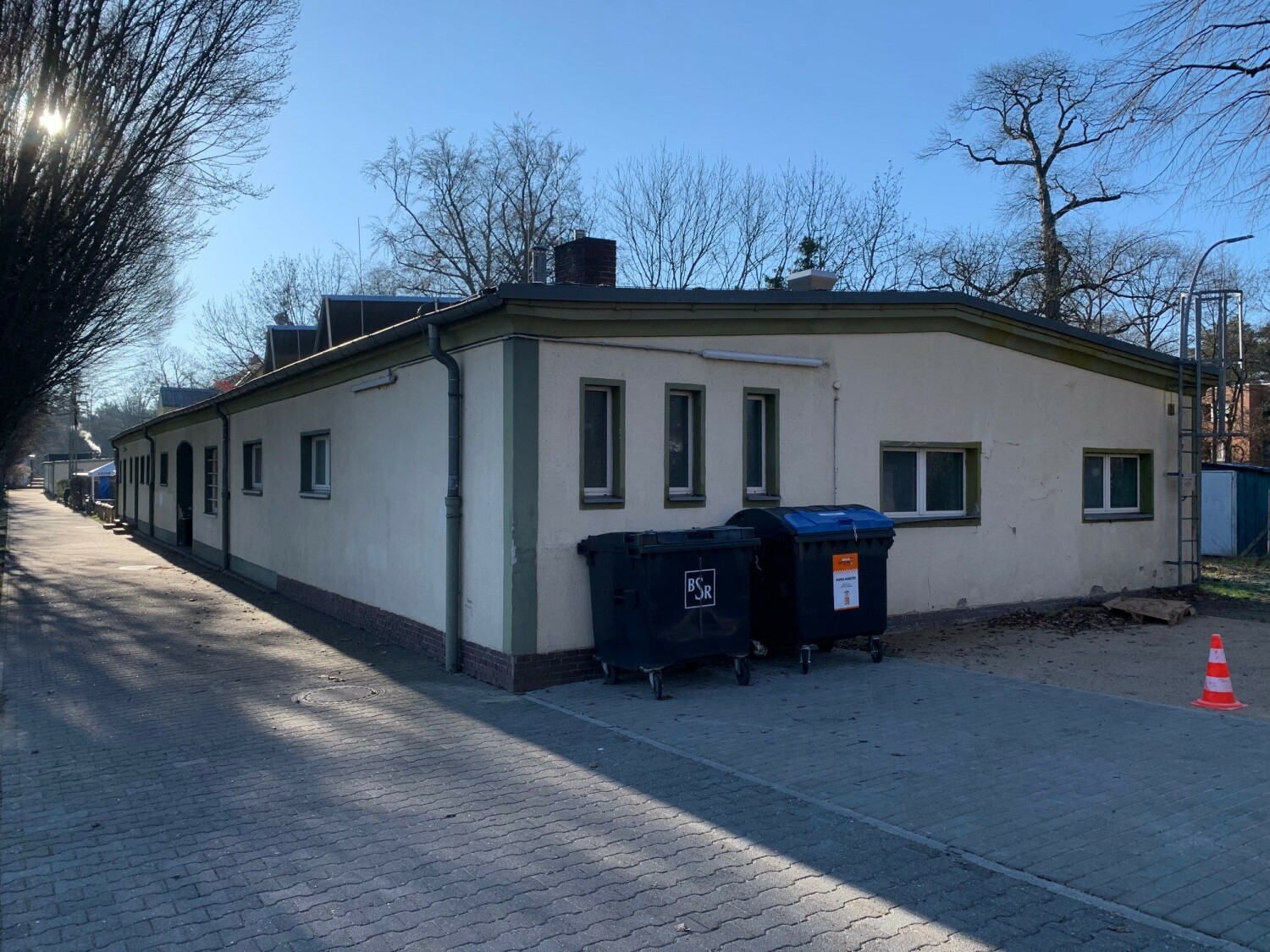 Das alte Sportfunktionsgebäude