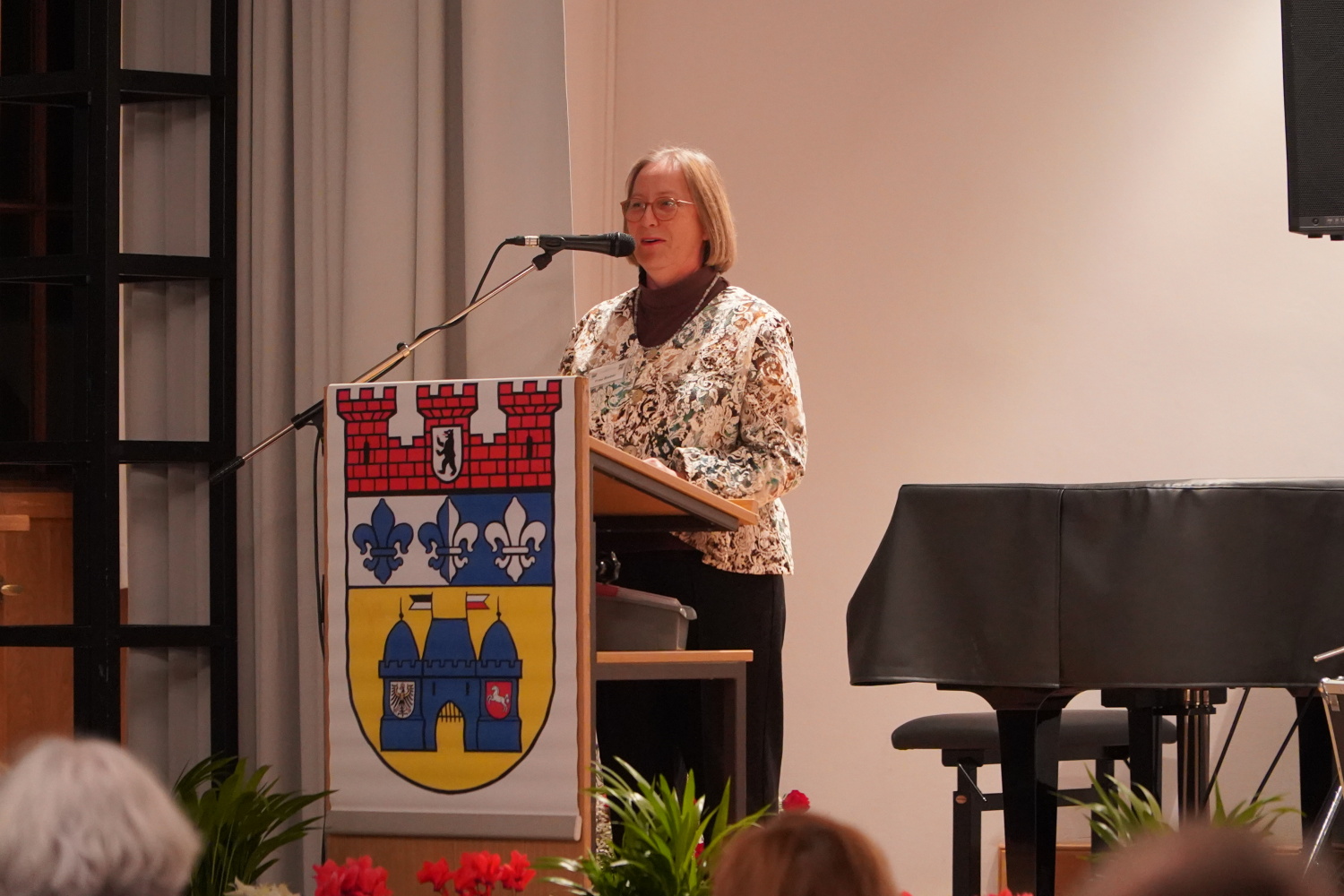 Frau Bieber bei der Verleihung der Ehrenamtskarten 2025