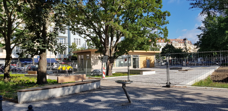 Olivaer Platz Neues Café