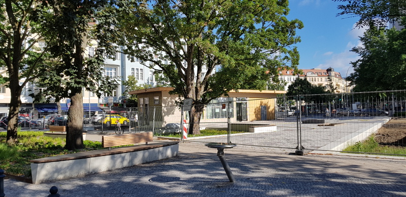 Olivaer Platz Neues Café