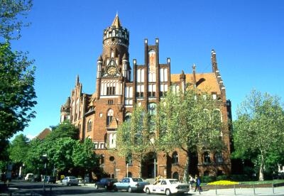 *Rathaus mit Standesamt Schmargendorf*