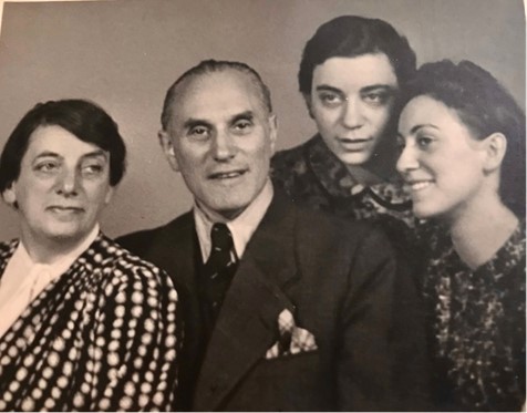 Käthe und Siegbert Meyersohn mit ihren Töchtern Lisa und Eva