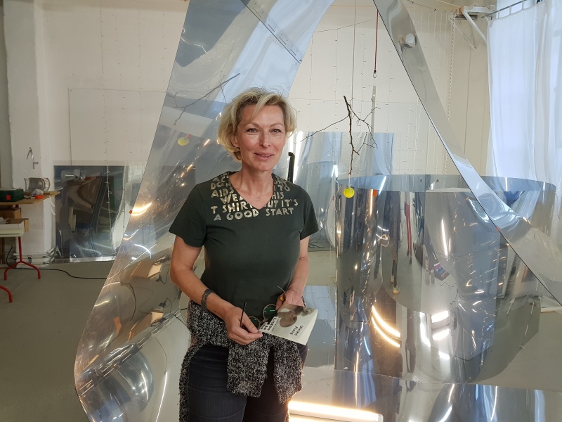 Die Künstlerin Ulrike Flaig