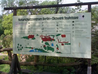 *bild 3/3: Hinweistafel Ökowerk*