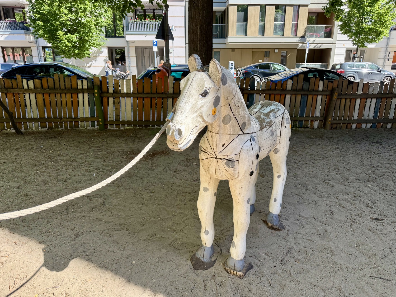 Spielplatz Gierkezeile 4