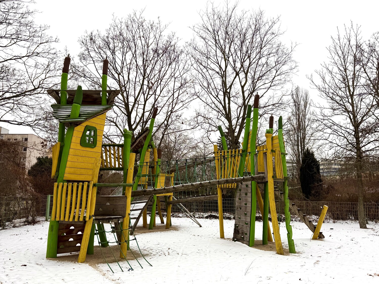 Schilfrohrspielplatz/Gallesteig