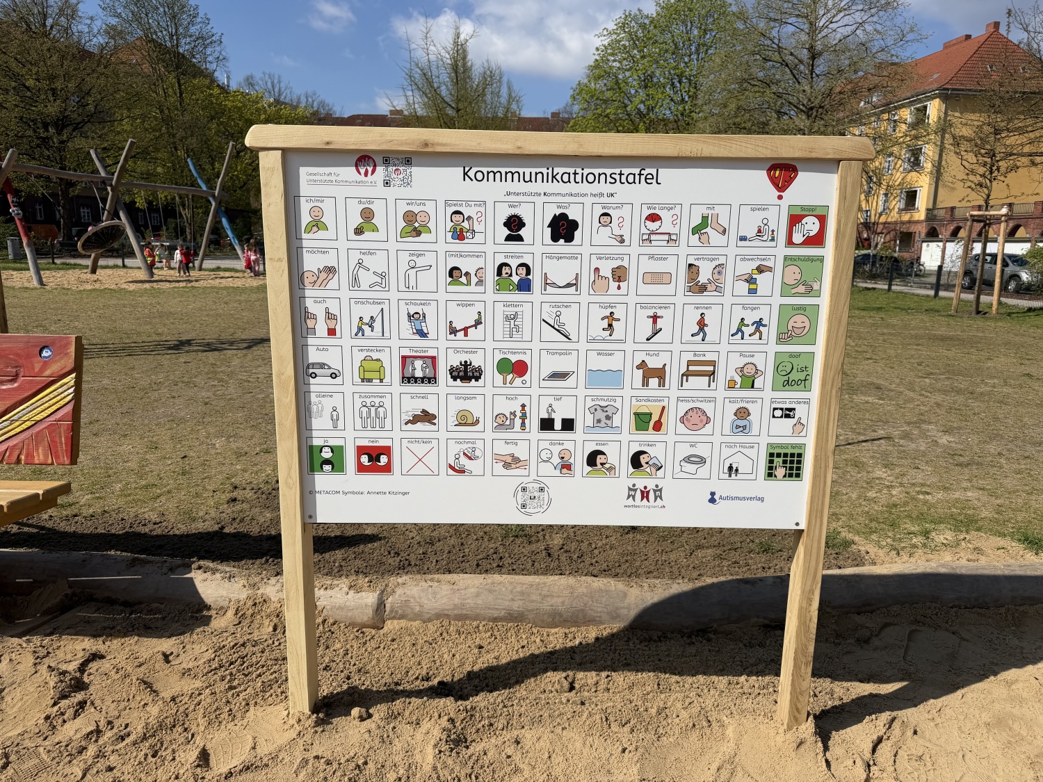 Spielplatz Ludwig-Barnay-Platz Kommunikationstafel